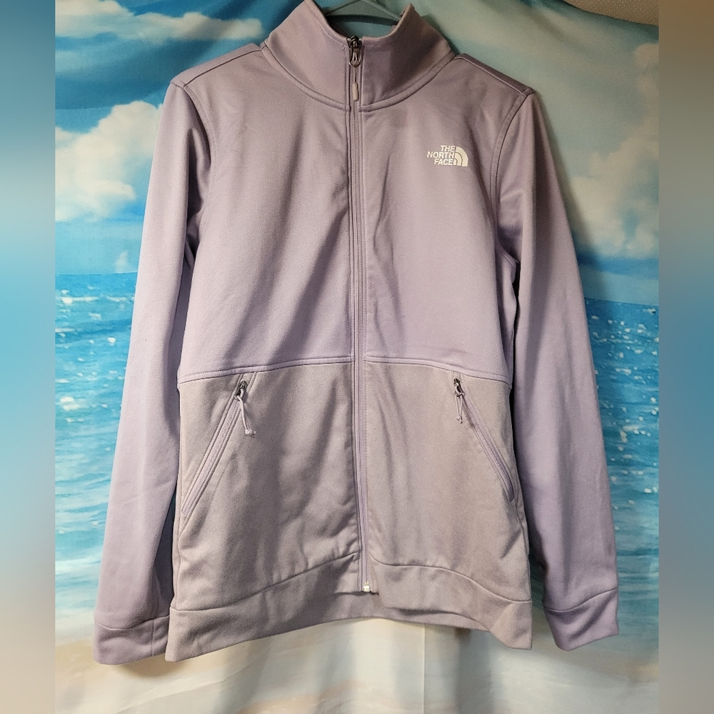 The North Face Light Purple Women's Size Medium lightweight jacket